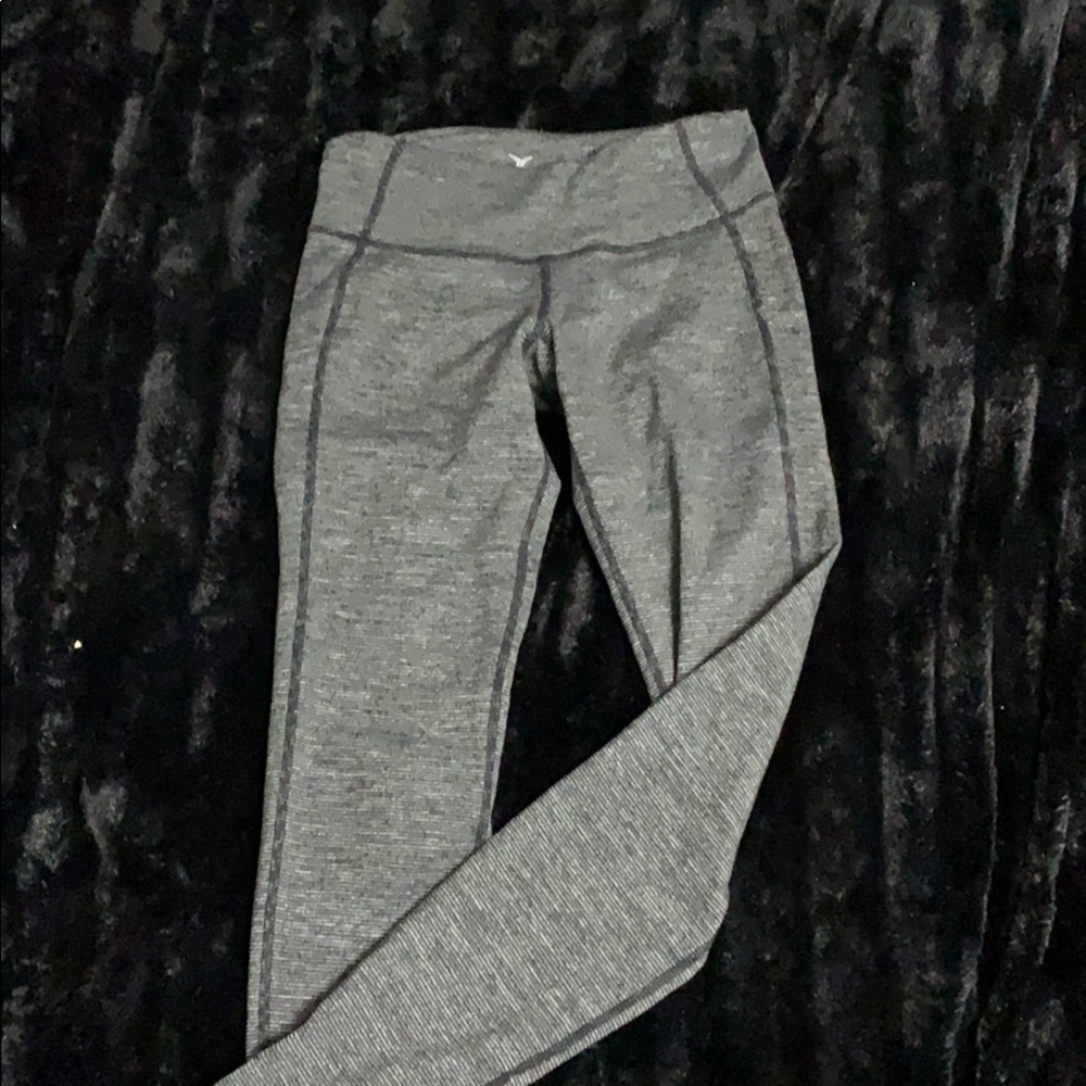 Black and grey stripped full length leggings